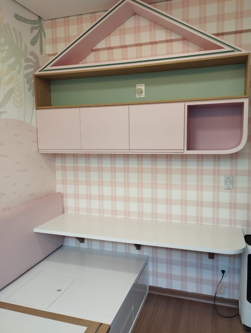 MDF Rosa Glamour quarto.