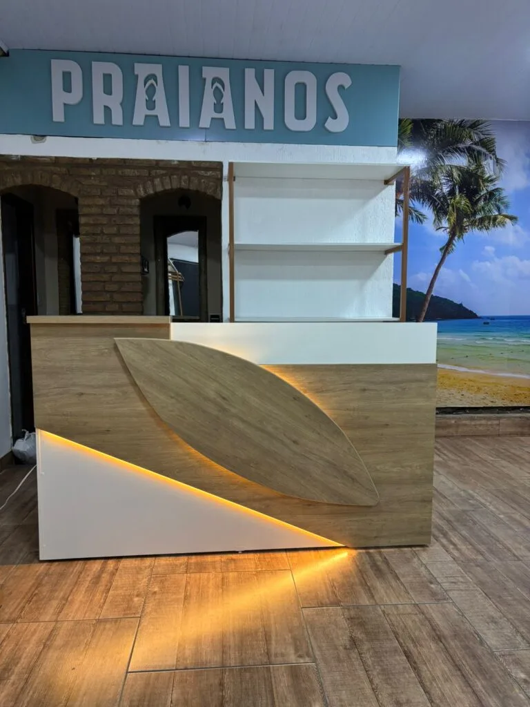Balção Para Loja de Praia